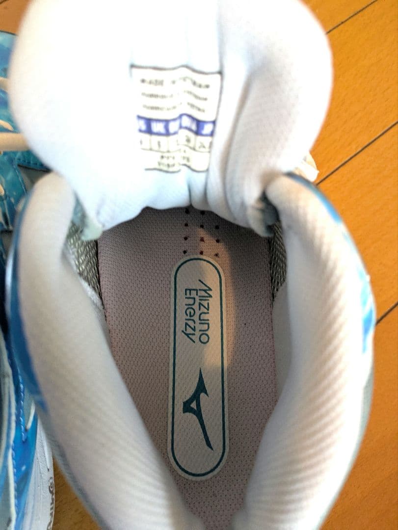 お値下げ中！Mizuno ウェーブダイバーズ 24.0　完売品