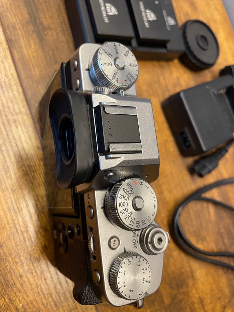 Fujifilm X-T3 ミラーレスカメラ 本体と付属品