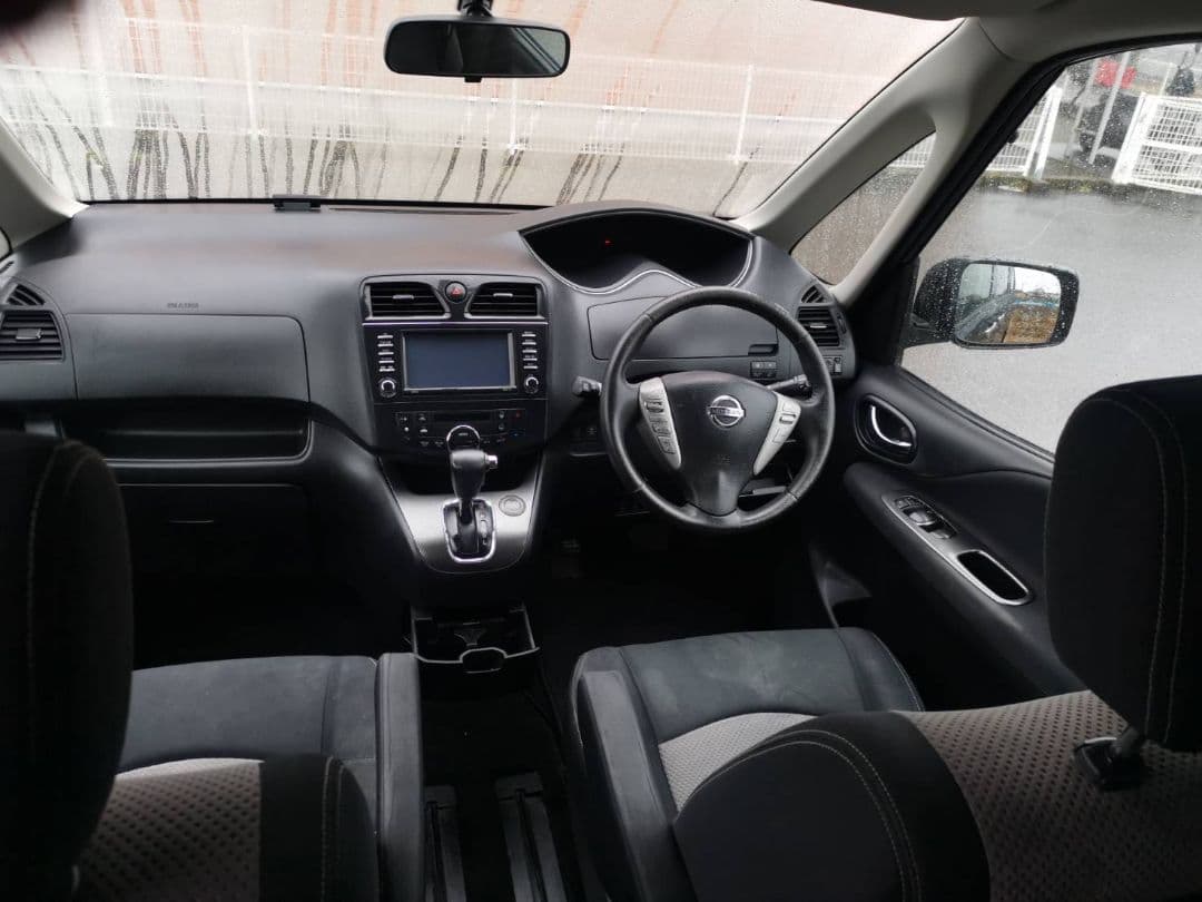 日産 セレナ 乗って帰れます。早急に売ります。いきなりの購入は控えて下さい