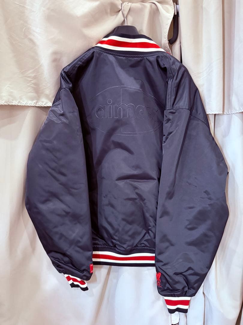 【新品】 リバプールFC エアーマックス ダグアウトジャケット AirMax L