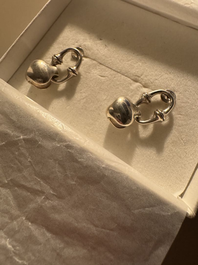 heres ヒヤーズ SPINAL DOUBLE PIERCE