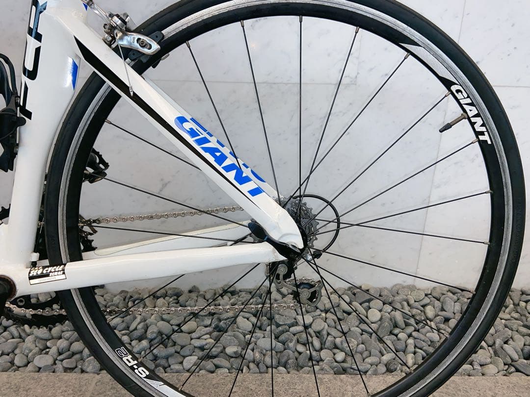 カーボン！　GIANT FCR フラットバーロード　クロスバイク　ジャイアント