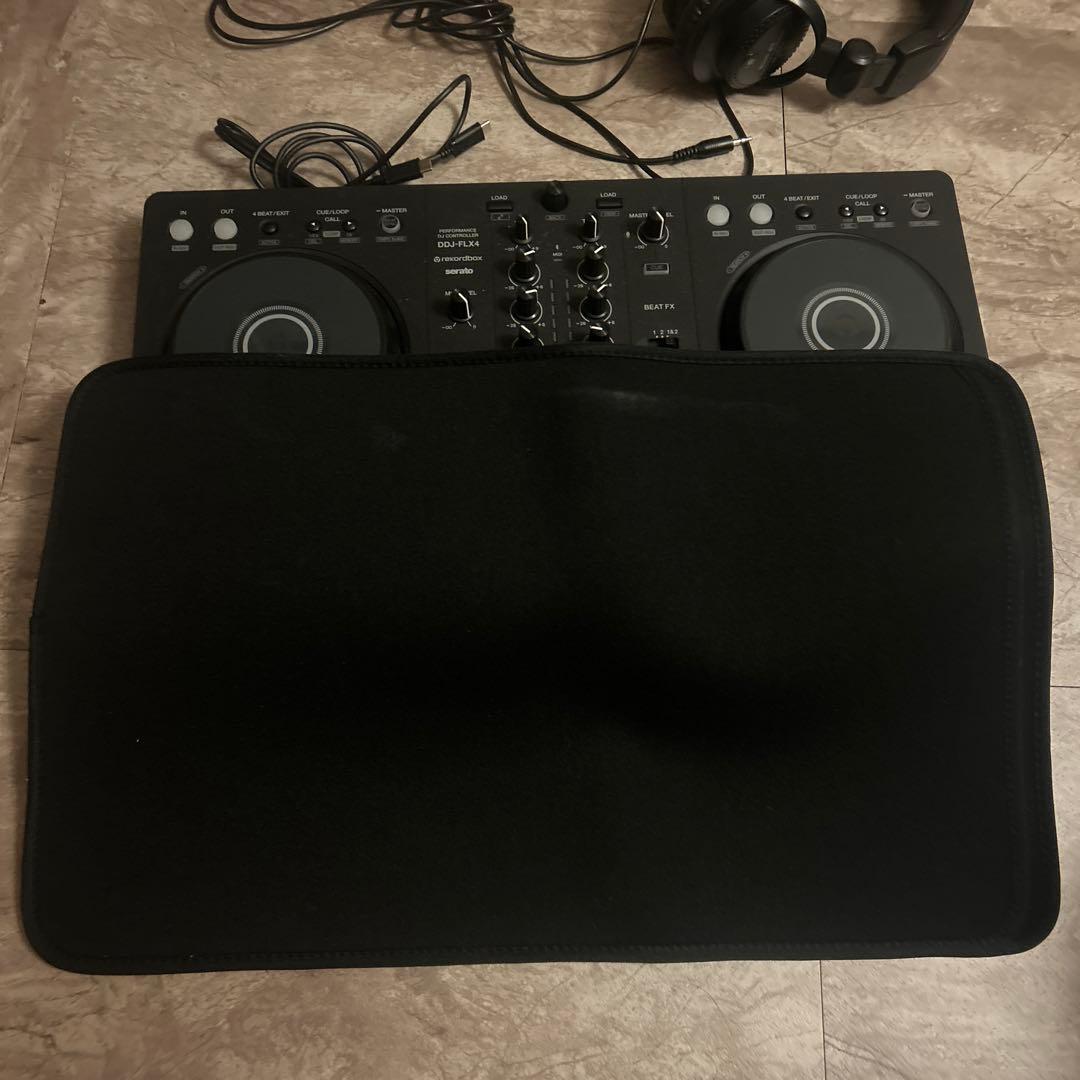 PioneerDDJ-FLX4+(DDJ-400後継機種)ヘッドホン・ケース付き