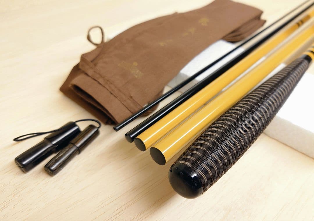 ダイワ兆弧月17尺、シマノ嵐水18尺、 ２本セット