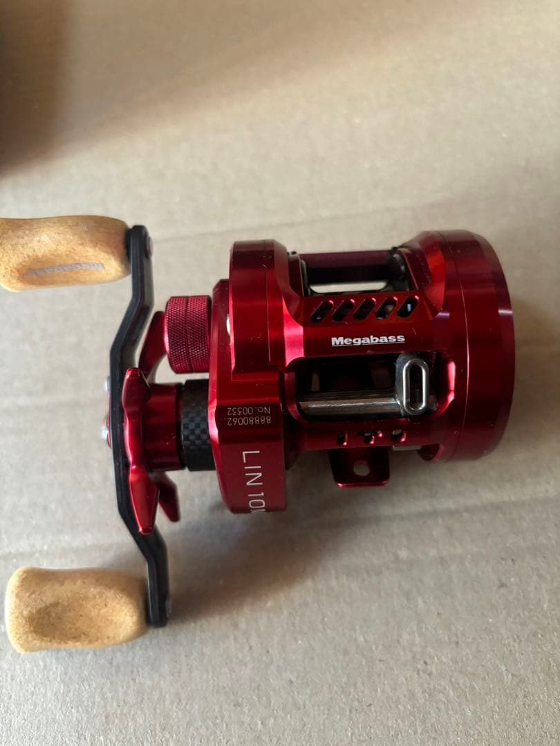 メガバス　LIN マーズ　Megabass LIN10 MARS 右 数回使用