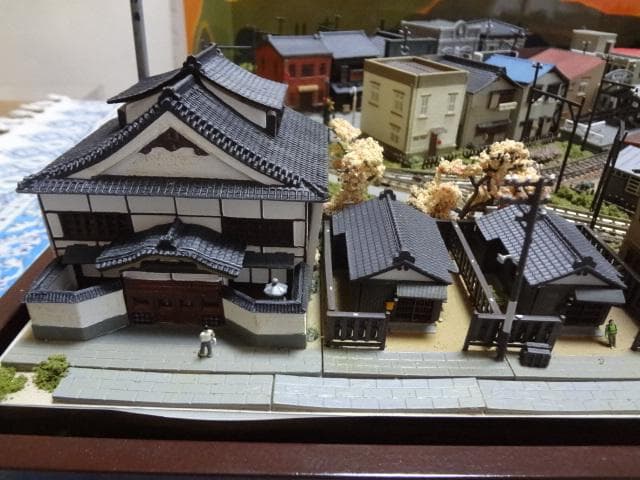 完成品 鉄道模型 ジオラマ 昭和「鉄道模型」をつくる ケース　パワーユニット付