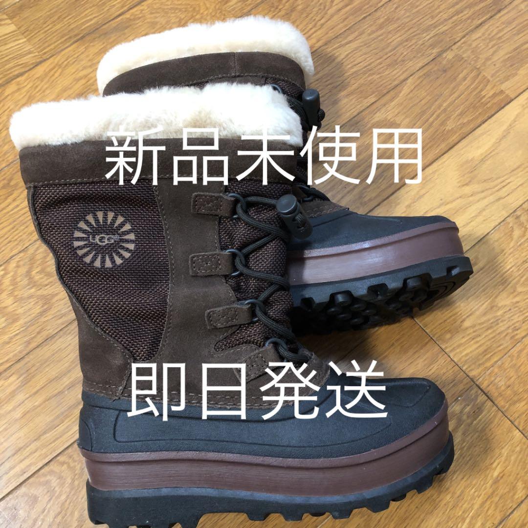 UGG アグのスノーブーツ　19センチ　新品　未使用　美品