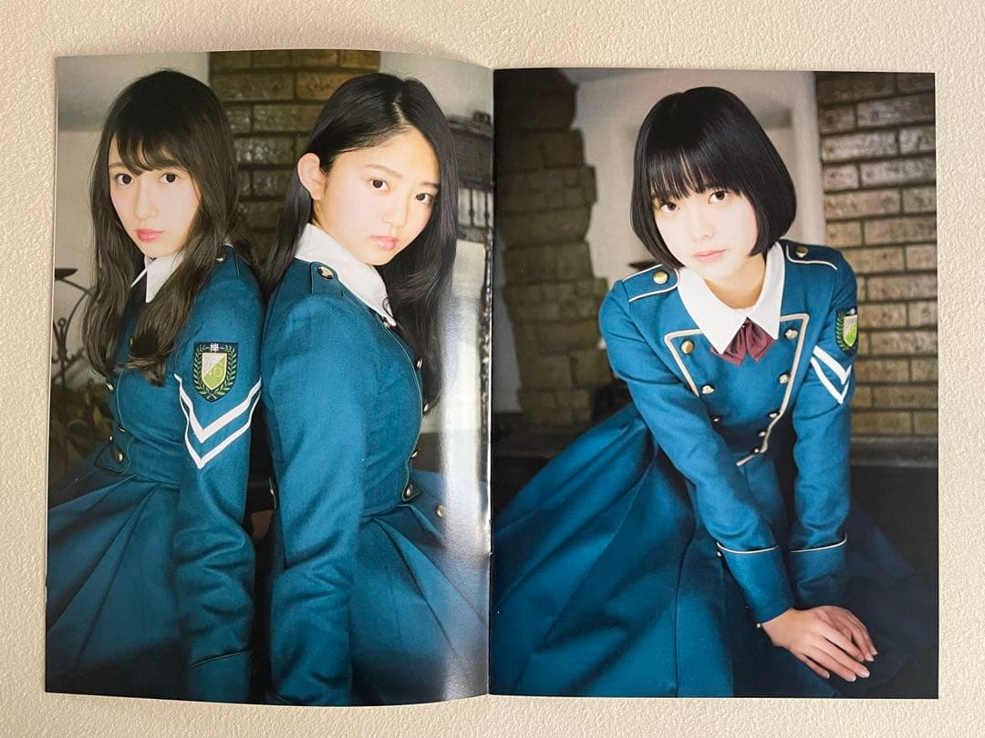 平手友梨奈,渡辺梨加　サイン入り写真 今泉佑唯,鈴木美愉,小林由依,欅坂46