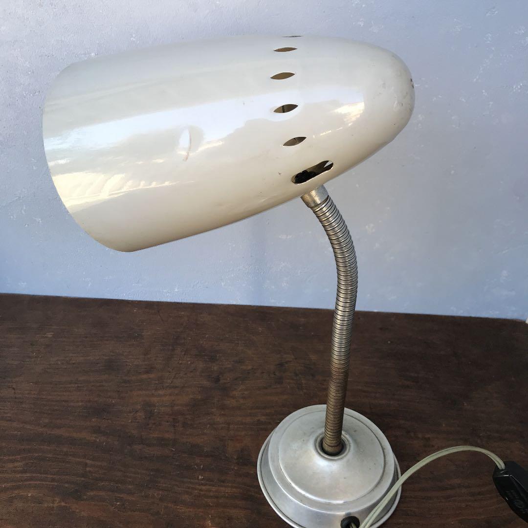 ヴィンテージ　レトロ　　アルミシェード　デスクランプ