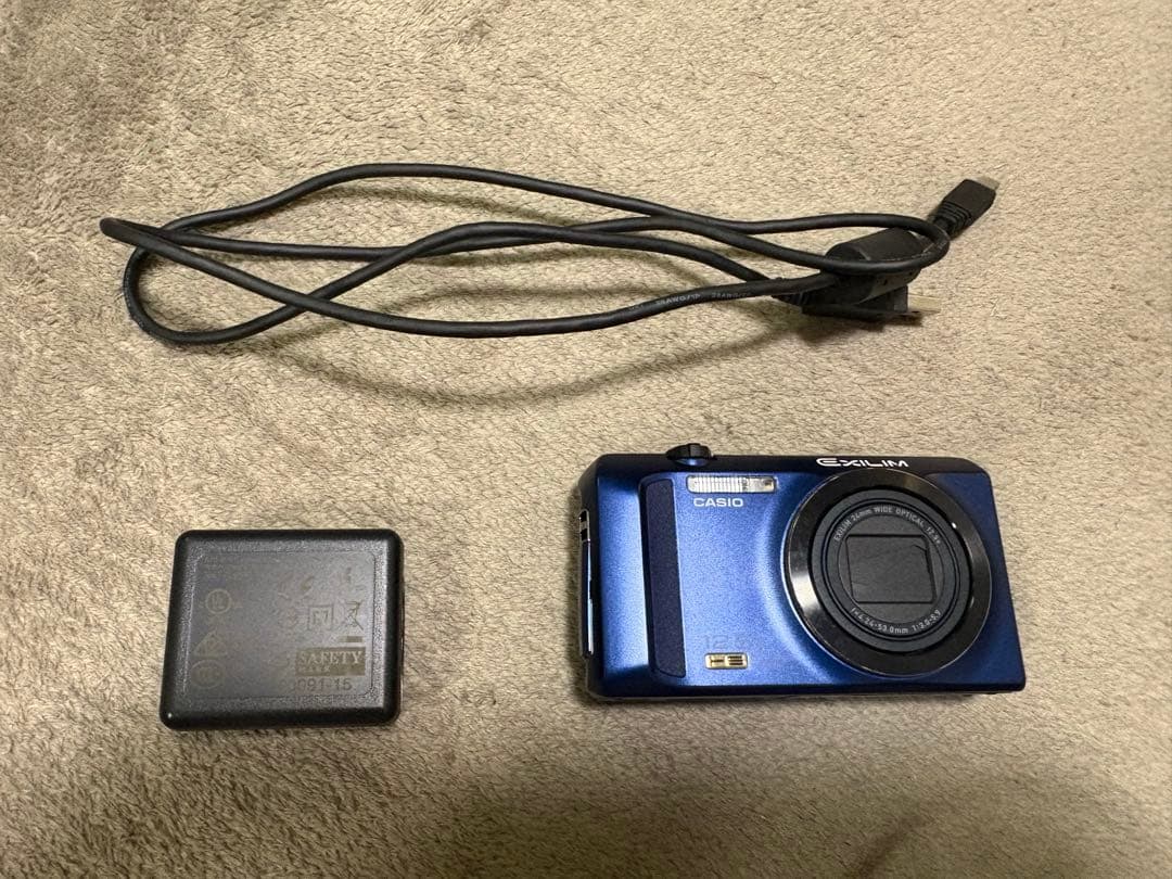 CASIO EXILIM 青色 コンパクトデジタルカメラ　EX-ZR200