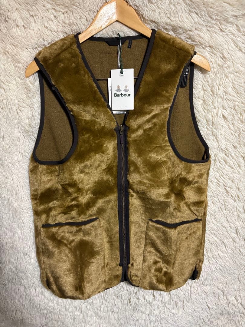 新品 タグ付きBarbour ブラウン　ファーライナー インナーベスト 40