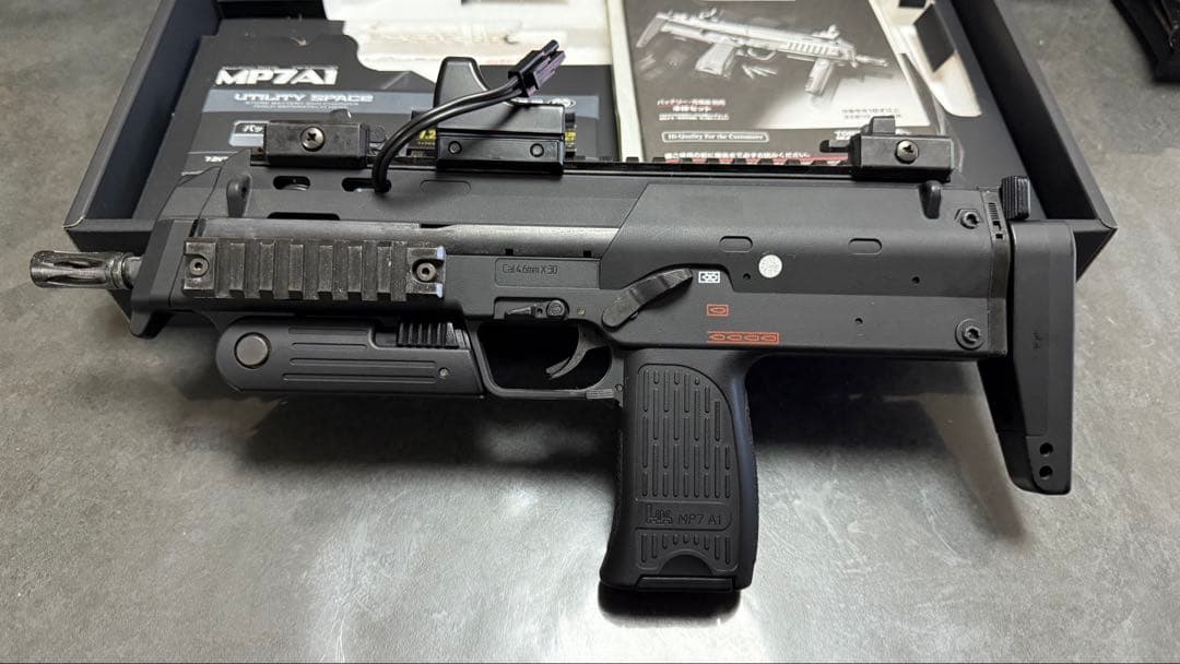 MP7A1 ブラック　電動ガン