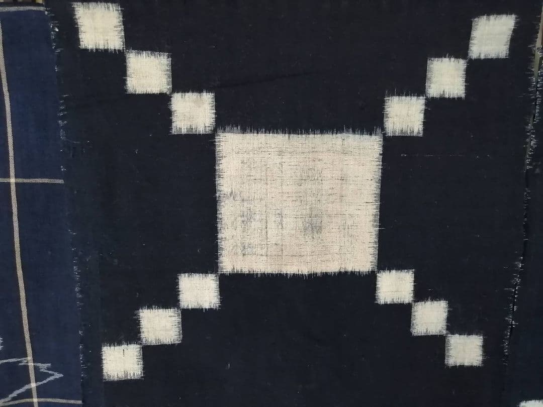 古い絵絣　ハギレ　人物文4点まとめて