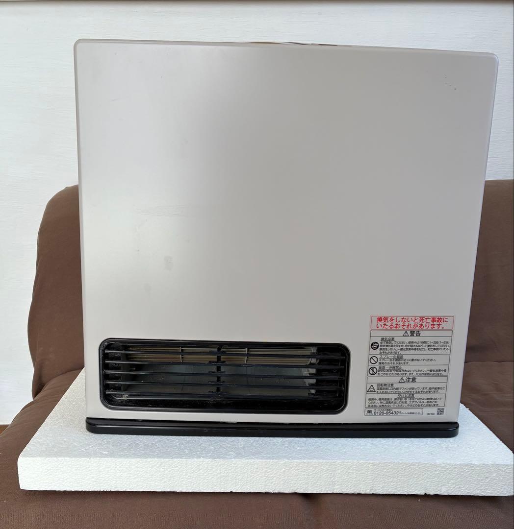2022年11月製Rinnai RC-Y4002PE ガスファンヒーター