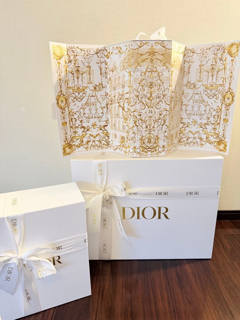 2/19まで Diorクリスマス 日めくりカレンダー 新品未開封