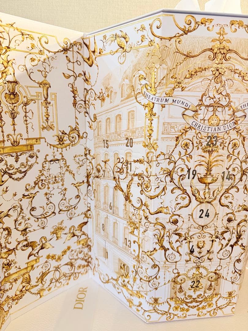 2/19まで Diorクリスマス 日めくりカレンダー 新品未開封