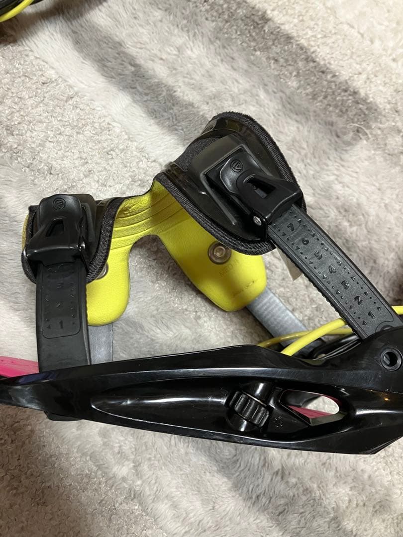 Flowビンディング　リアエントリーHaylo Black Neon　М