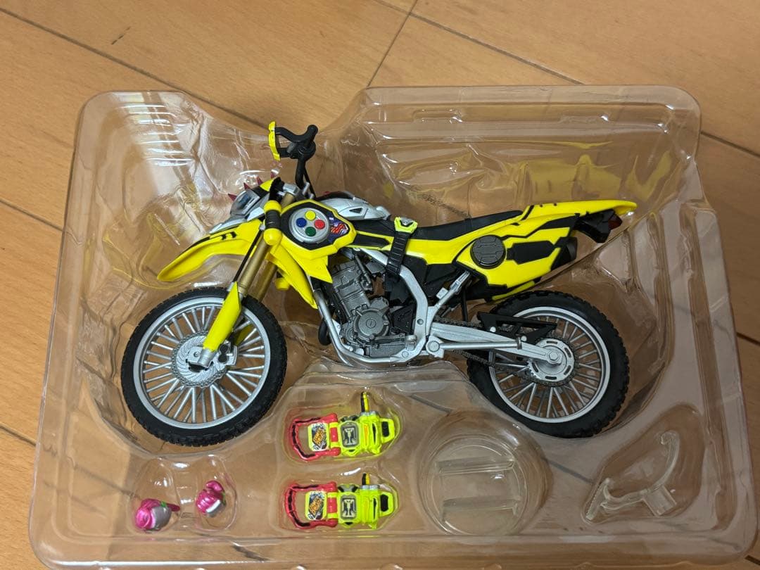 S.H.Figuarts 仮面ライダーレーザー レベル2