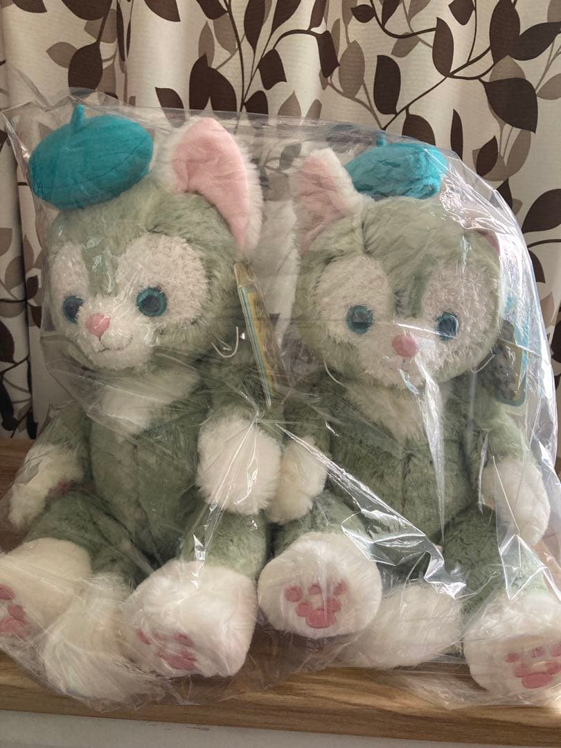 【新品タグ付き】ジェラトーニ ぬいぐるみ 二つセット