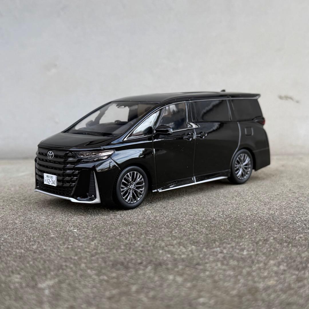 1/30 トヨタ ヴェルファイア カラーサンプル ミニカー