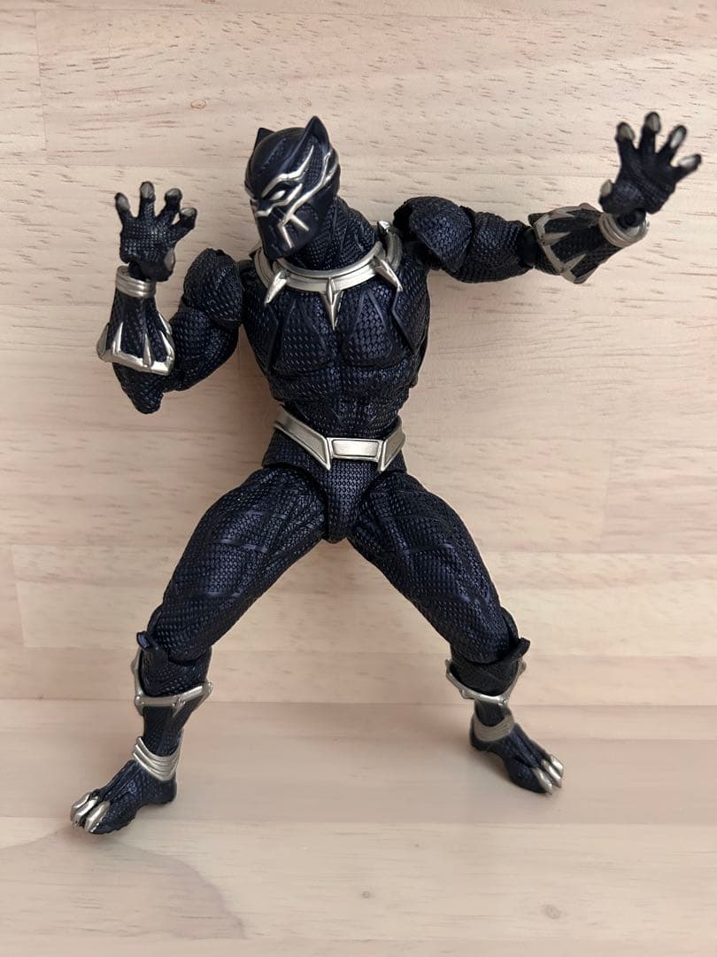 リボルテック アメイジングヤマグチ ブラックパンサー