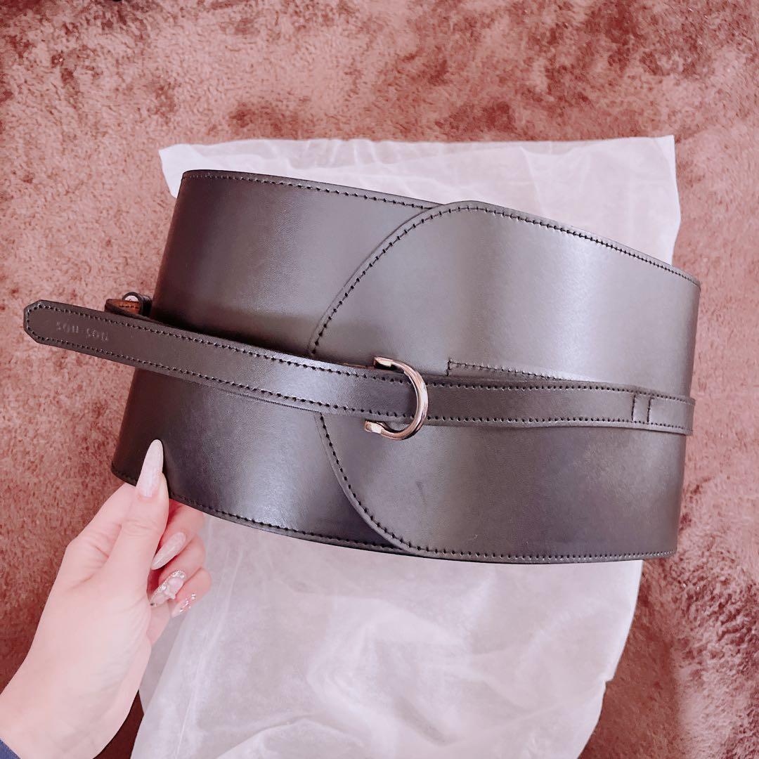 黒いレザー幅広ベルトSOUSOU