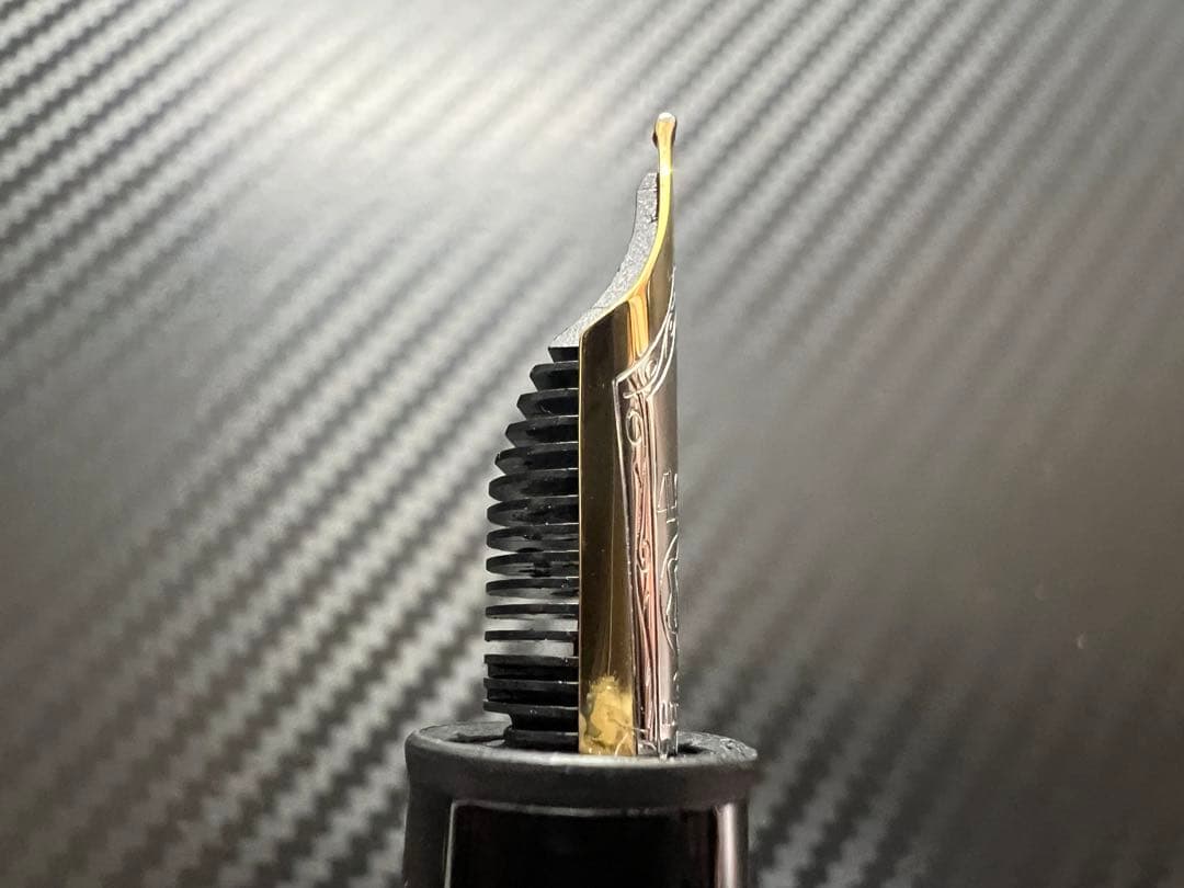 モンブラン マイスターシュテュック P146 万年筆 M 中字 フランス仕様