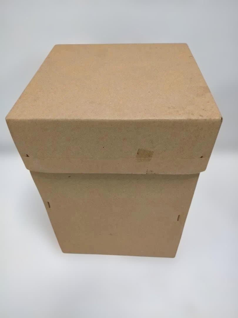 【送料無料】陶器製 骨壺 未使用品 蓋付き 和柄 共箱あり 251225-10T