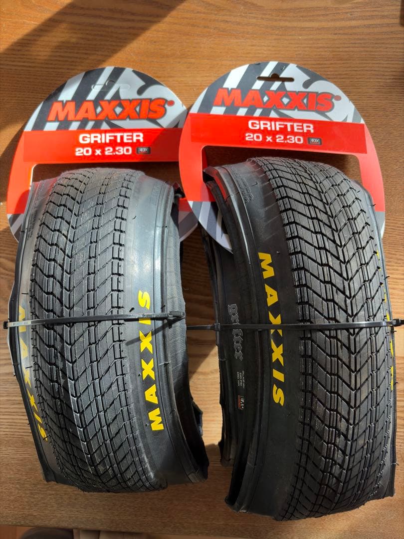 MAXXIS GRIFTER 20インチ2.30 タイヤ新品未使用2本セット