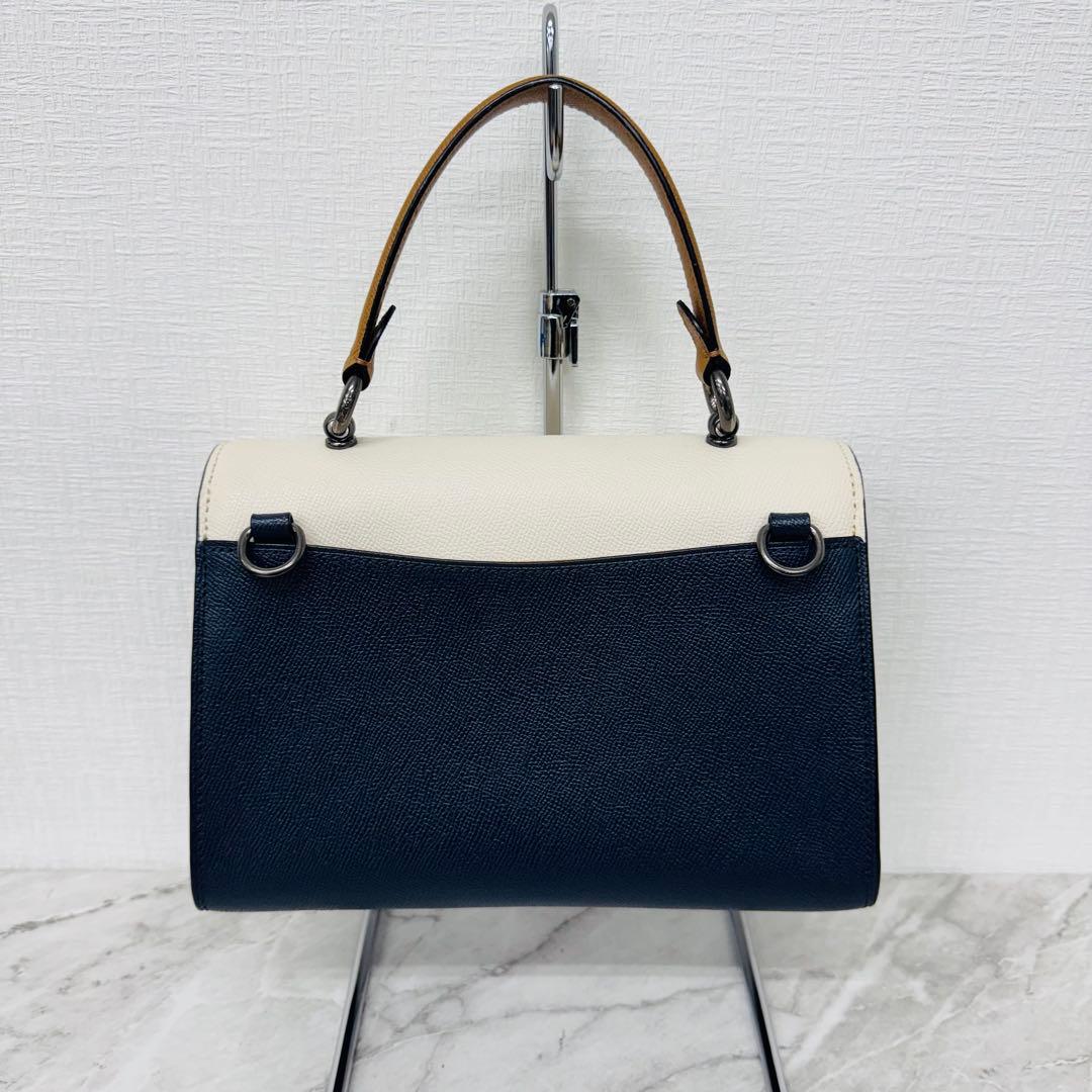 ✨COACH✨コーチ✨ターンロック✨ホワイト✨ネイビー✨ピンク✨レザー✨バッグ✨