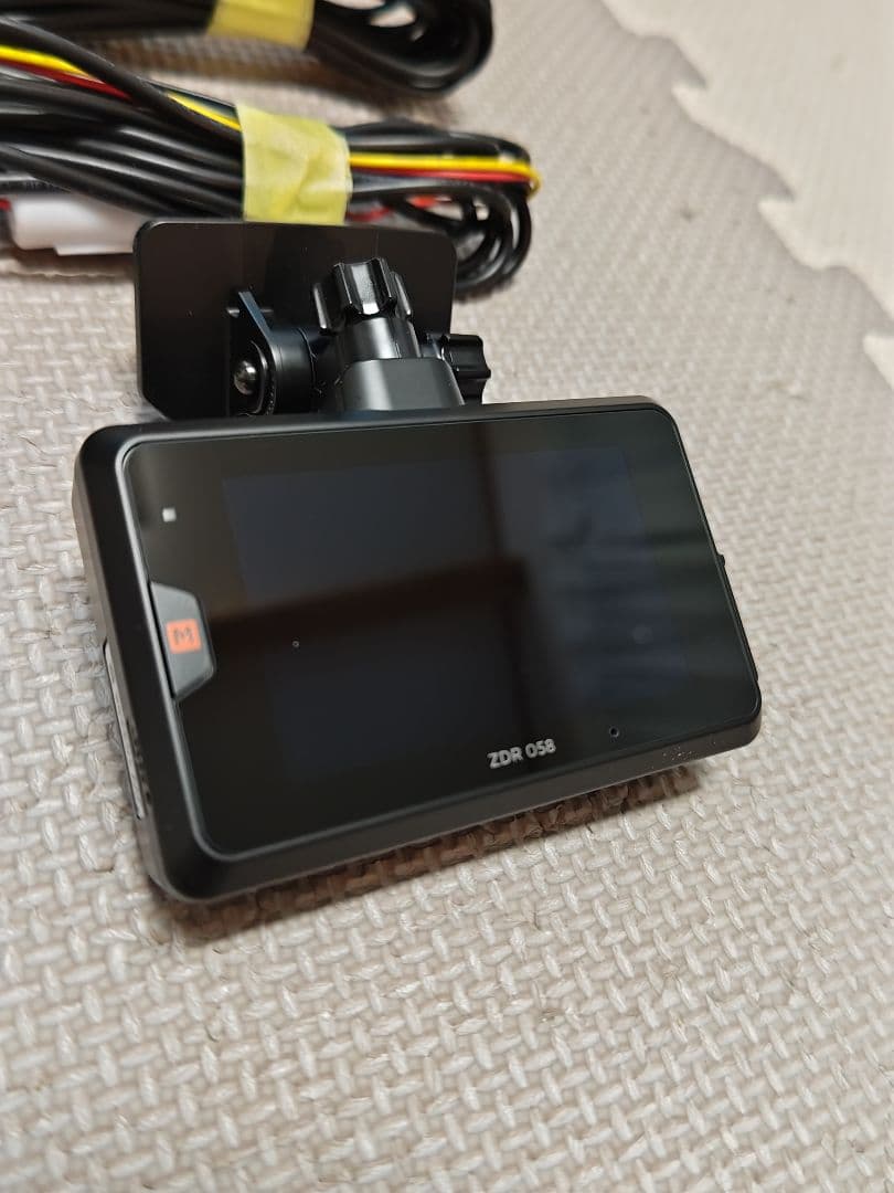 COMTEC ZDR-058 前後カメラドライブレコーダー配線付き。