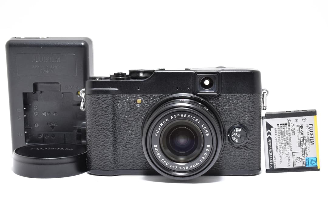 ■美品■ FUJIFILM 富士フィルム X10 #C685