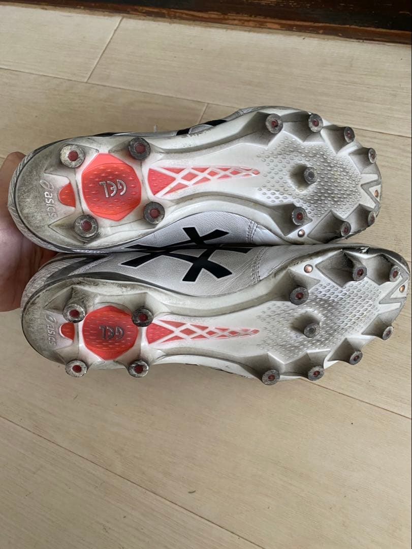 ASICS サッカーシューズ ホワイト スタッドタイプ