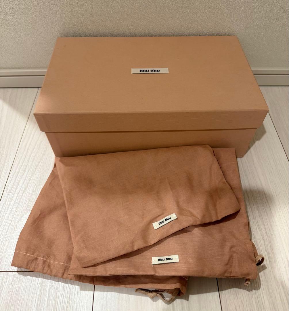 miu miu ファー＆パールサンダル