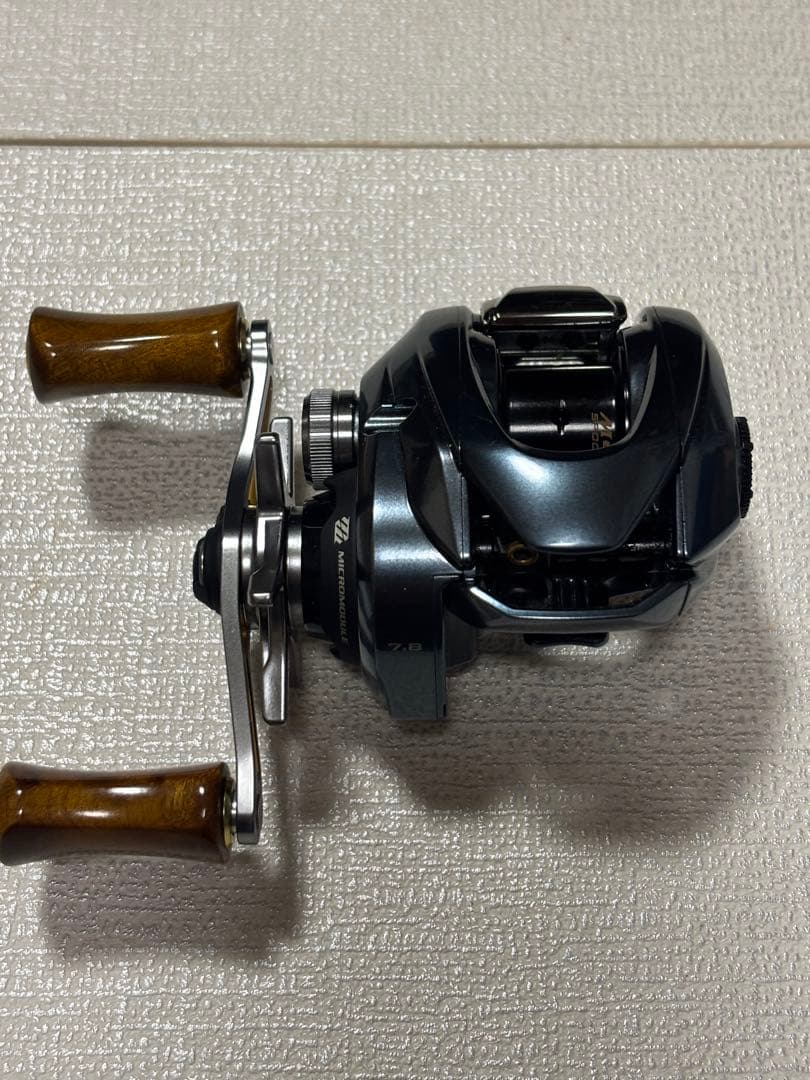 シマノ 22アルデバランBFS HG アベイルスプール付 ハンドルウッドノブ付