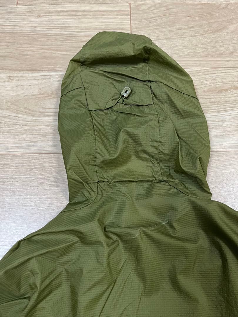 メンズ　Patagonia フーディニジャケット　グリーン　Lサイズ