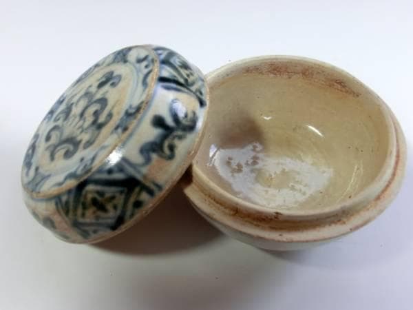 蓋物■呉須安南 古い染付 安南 丸香合 花唐草 青華 古玩 時代物 骨董品■