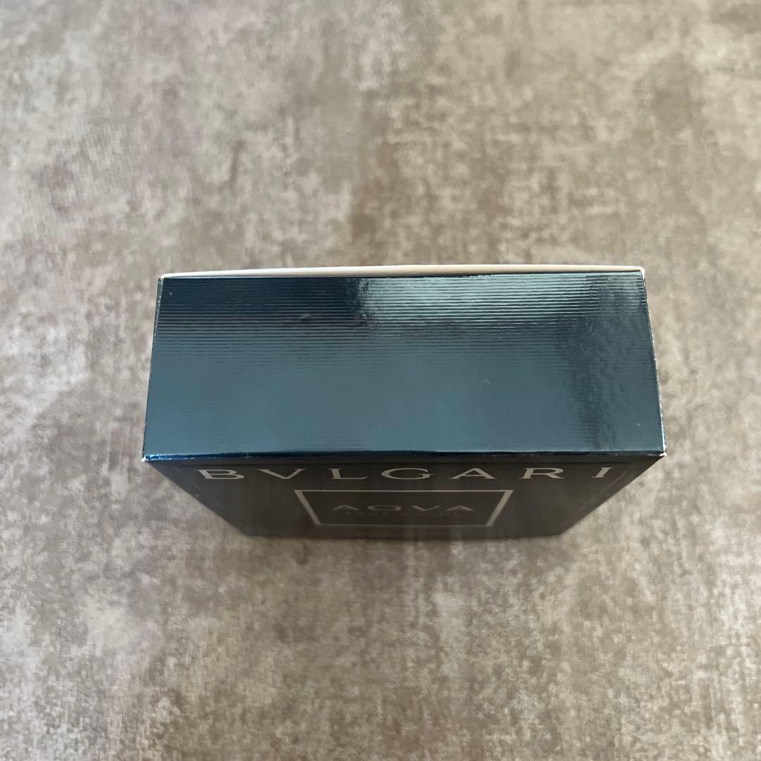 ブルガリ　アクアプールオム