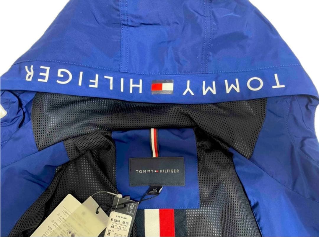  【新品タグ付】ナイロンジャケット　ブルーS