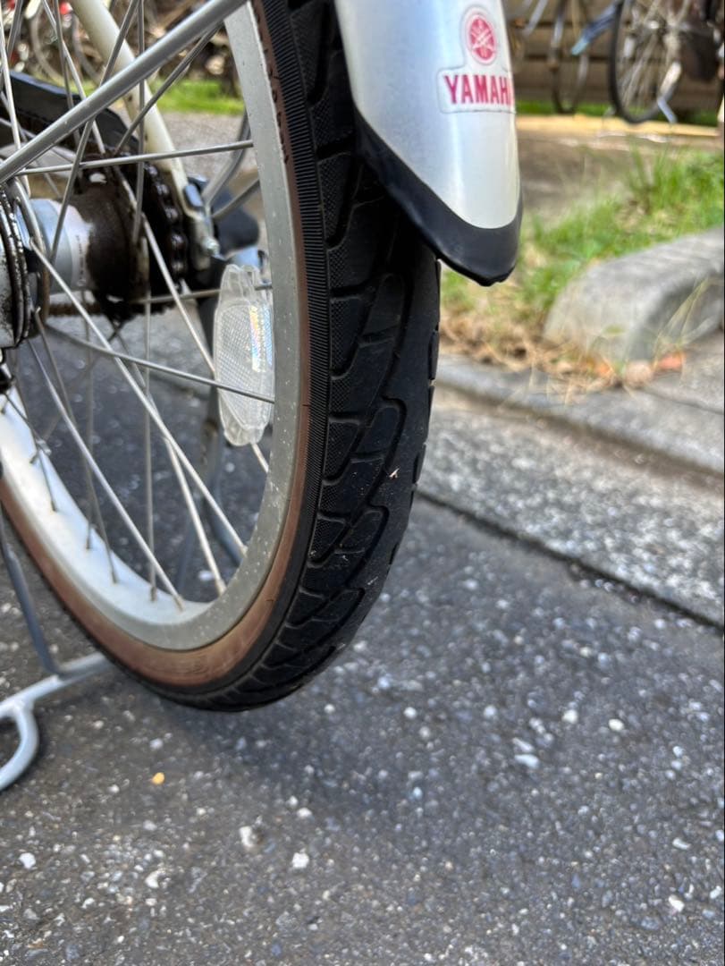 電動アシスト自転車 クリーム色 20インチ　高齢者オススメ