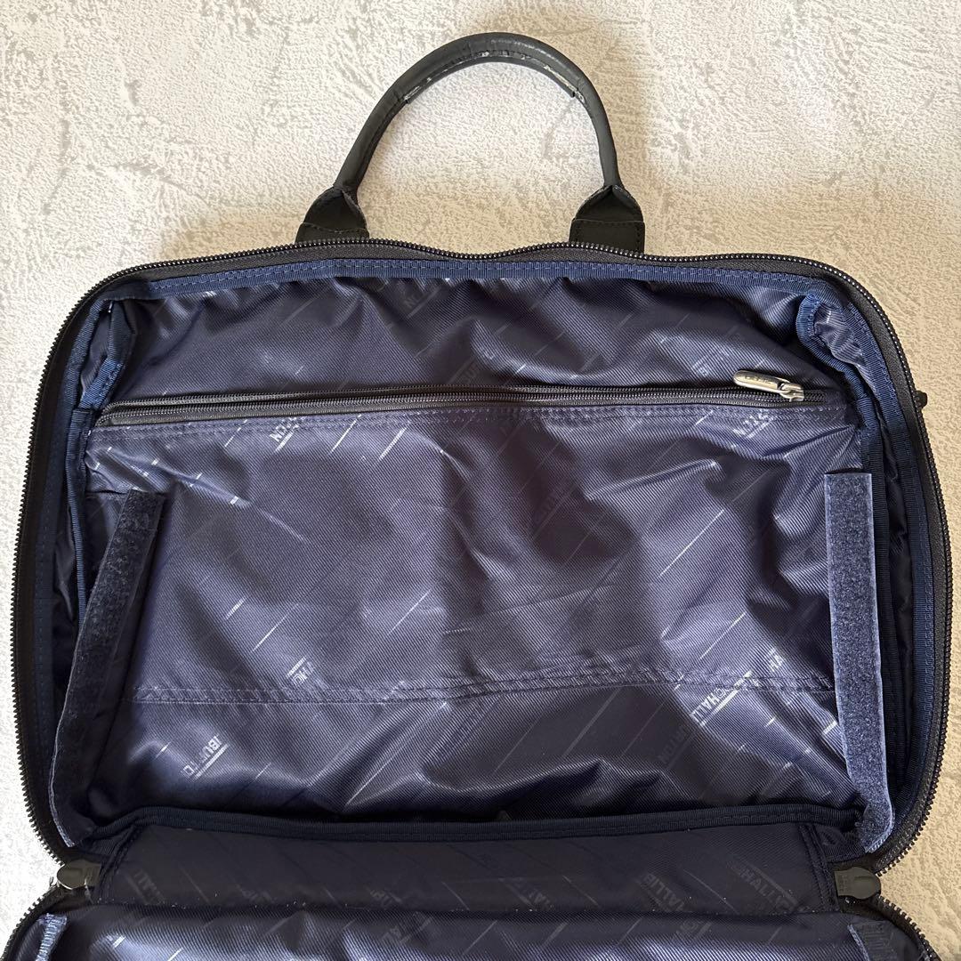 ほぼ未使用：ゼロハリバートン ZEST 黒 ブリーフケース 80737-BK