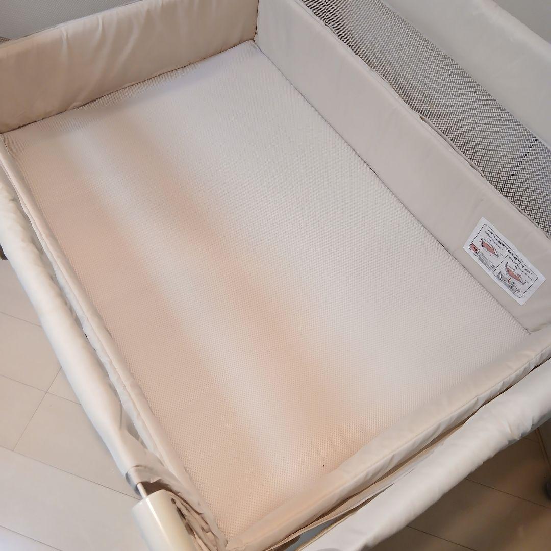 アップリカ　ココネルエアー　ベビーベッド　☆収納袋付き☆