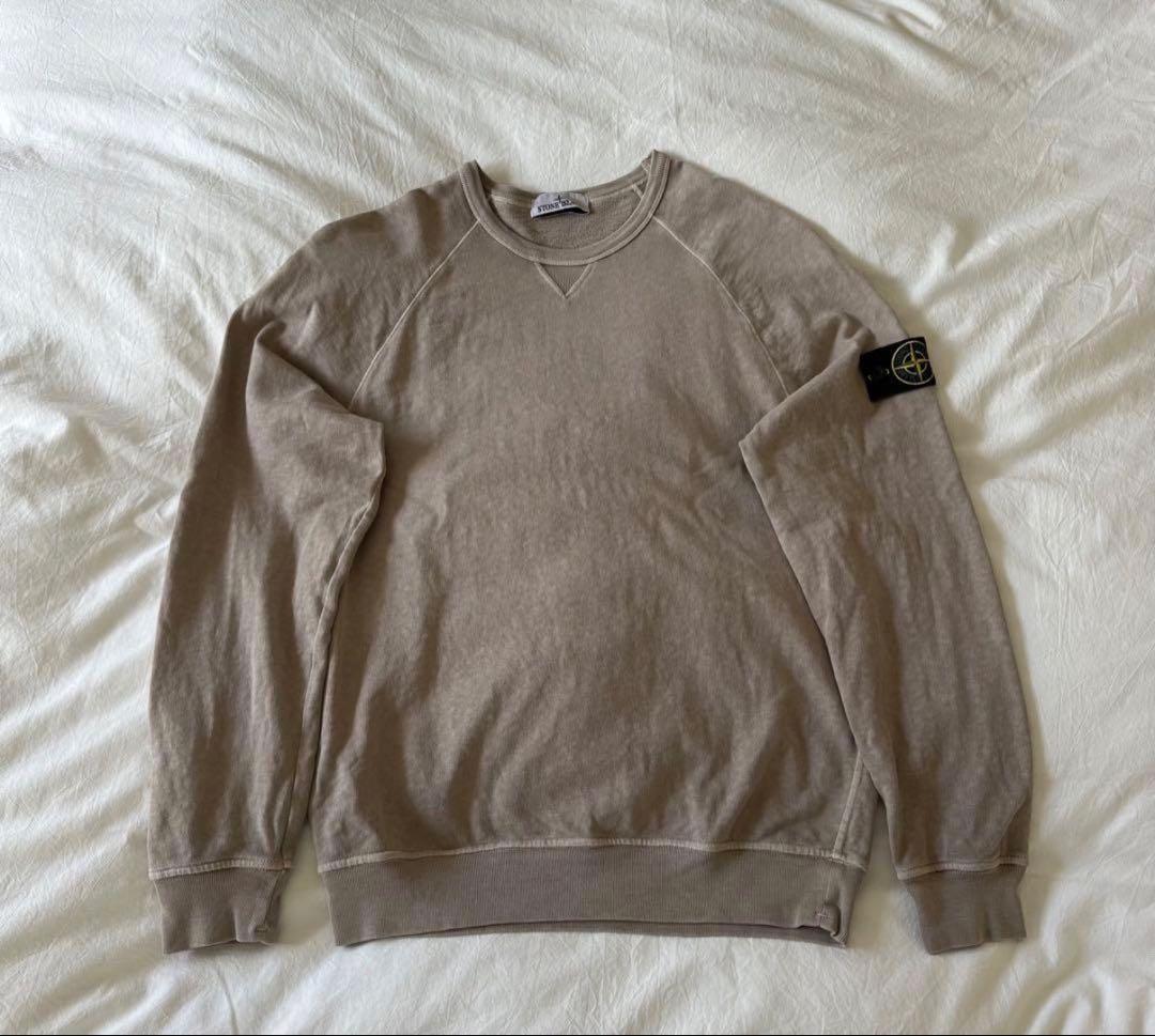 stone  ベージュトレーナー