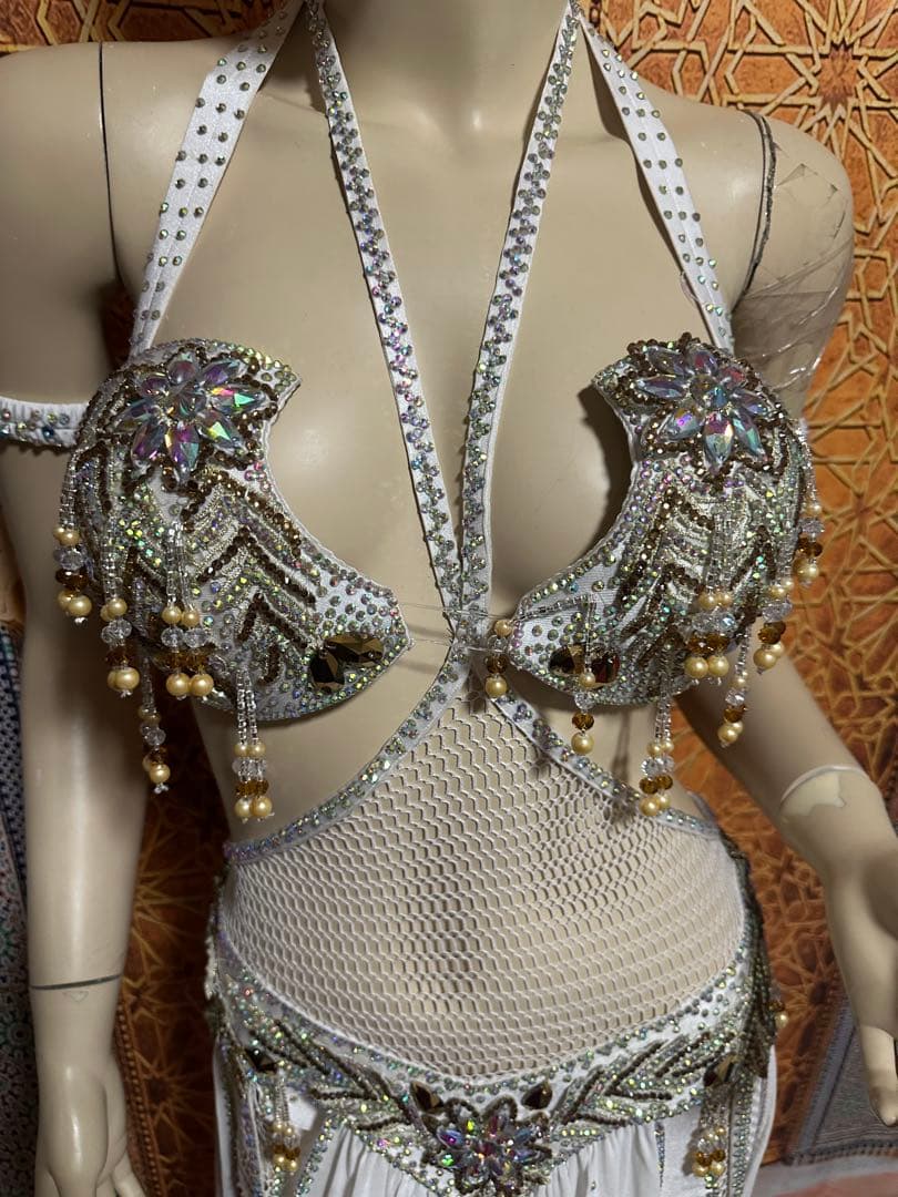 ベリーダンス衣装yasser ブランド値下げしました 50000万で