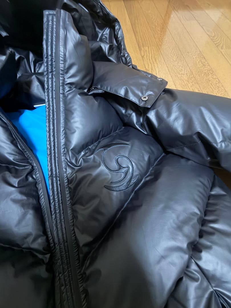 Vrrock ダウンジャケット　青色　フード付き