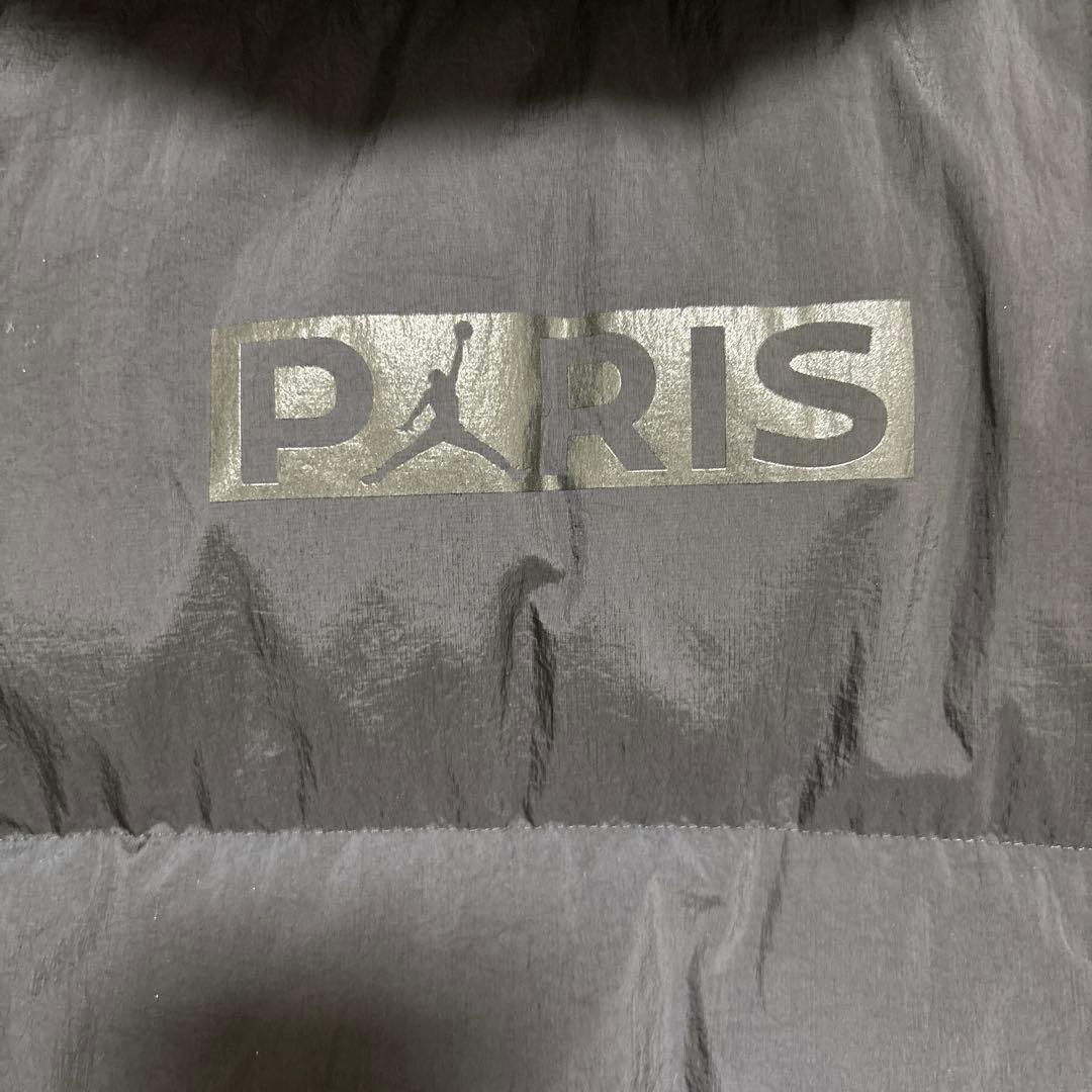 パリサンジェルマン　ナイキ　ダウンジャケット