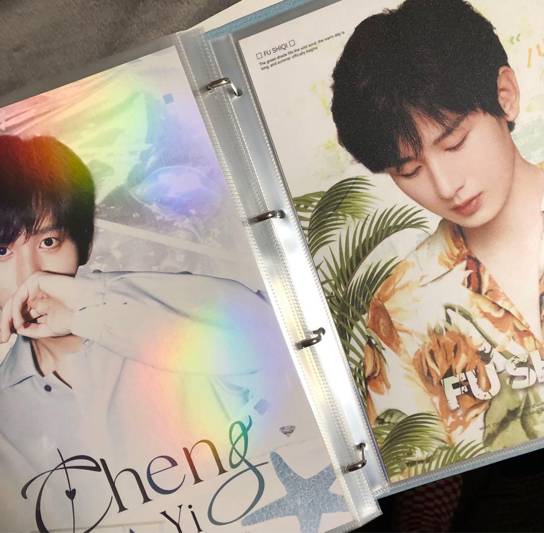 成毅 チョンイー A4ポスターアルバム バインダー ファイル A4カード50枚入