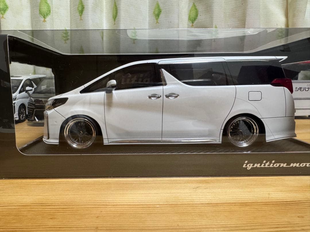 フチカービィイグニッションモデル アルファード エグゼクティブラウンジ