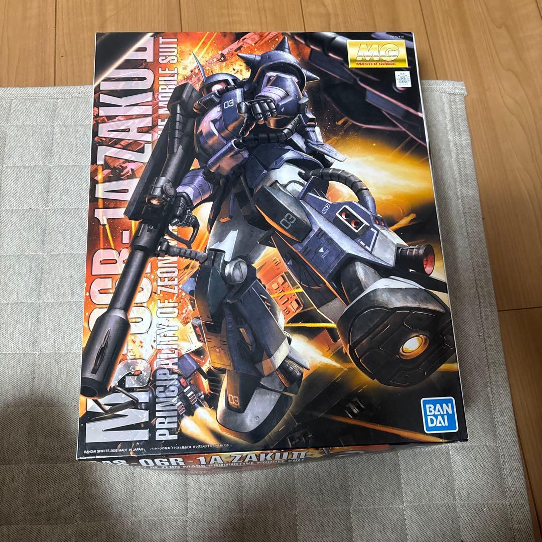 BANDAI MG MS-06R-1A ZAKU II プラモデル