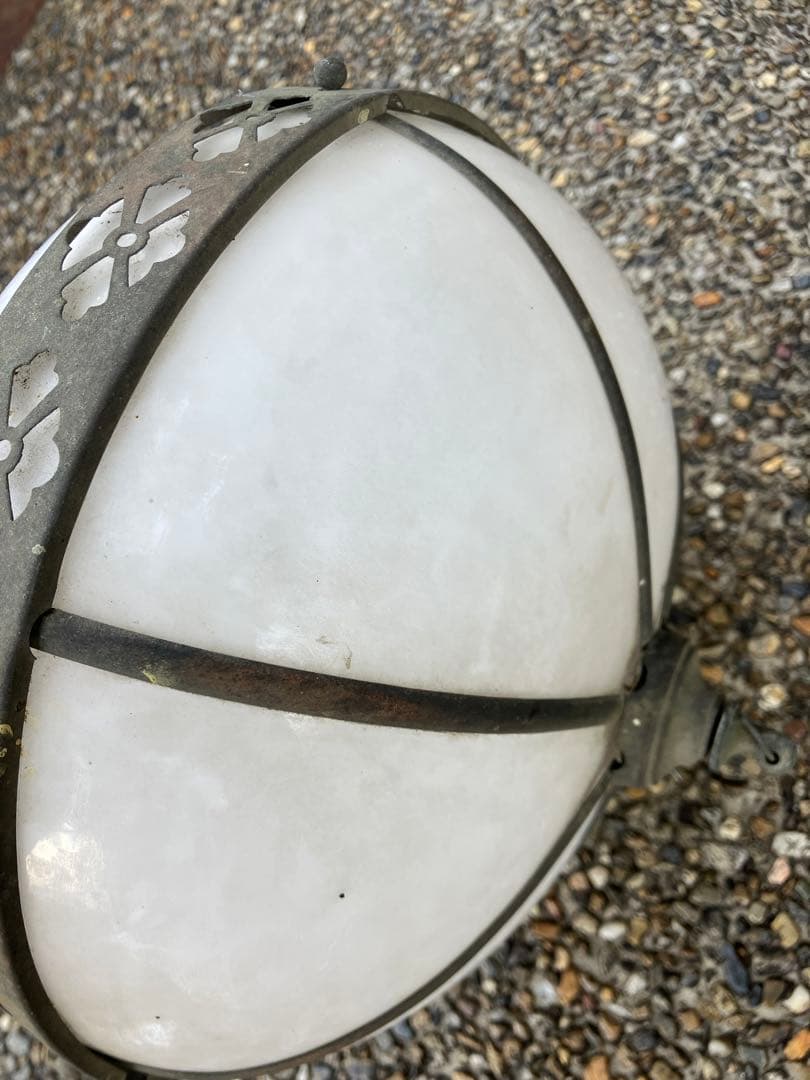 レトロ　昭和大正　ヴィンテージ　乳白色/ランプシェード　球体ランプシェード　銅枠